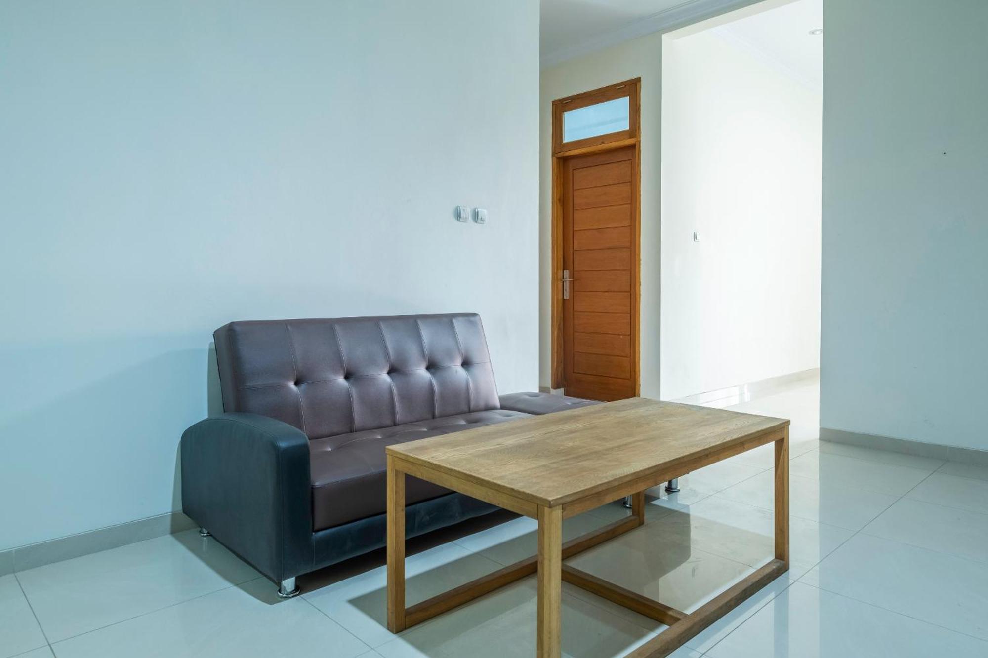 Oyo 2259 Zleepy Ks Tubun Hotel Сиребон Екстериор снимка